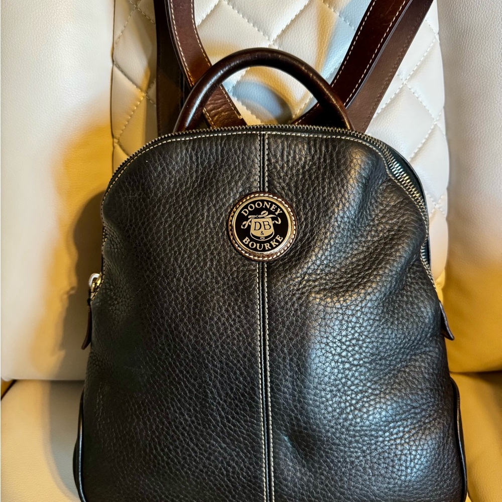 Dooney & Bourke Black Textured Pebbled Leather Bag